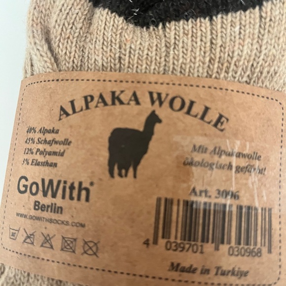 GoWith Alpaca Socks, Set of 2, NWT - Picture 6 of 8